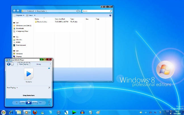  Logon Screen, System Tray icon, Tclock Lite and Wallpapers. Windows 8 